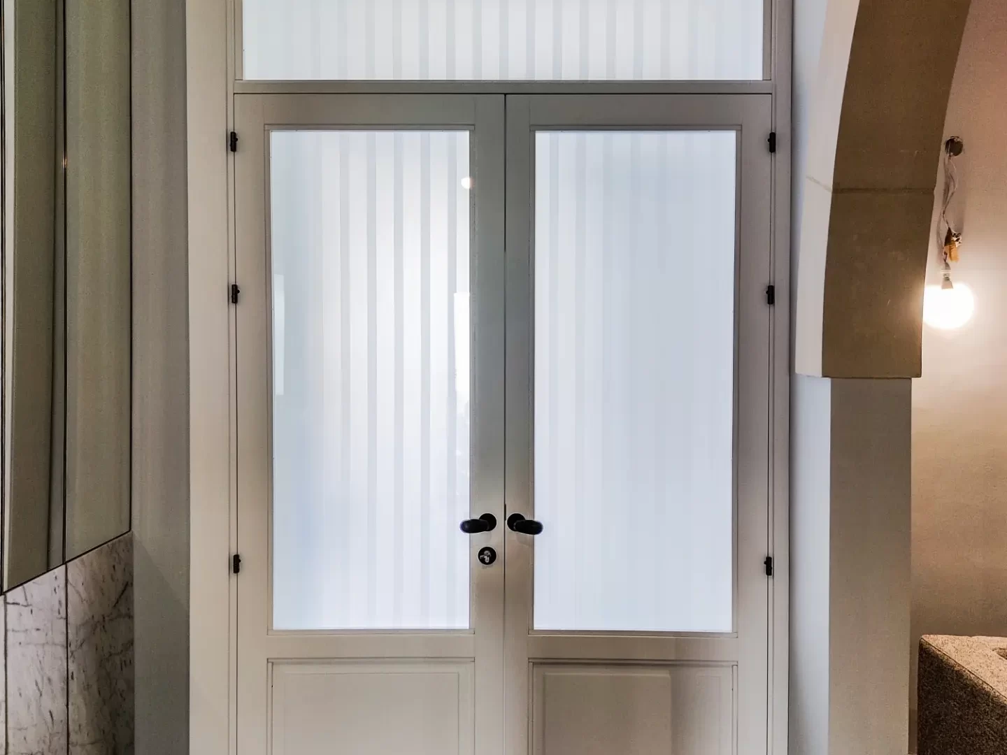 2. Porta d_ingresso laccata