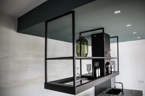2. Cucina su misura rivestita in gres