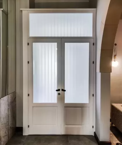 2. Porta d_ingresso laccata